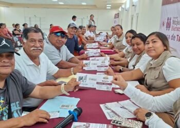 Avanza la entrega de apoyos; 103 tarjetas del Bienestar llegan a Escárcega