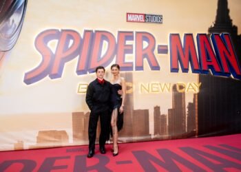 Spider-Man aterriza en la CDMX y desata la euforia entre los fans mexicanos