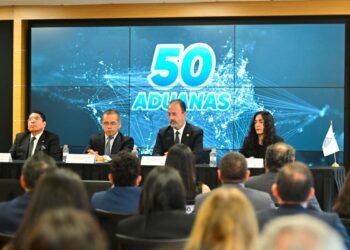 Agentes aduanales apuestan por la digitalización para modernizar las 50 aduanas del país