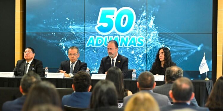 Agentes aduanales apuestan por la digitalización para modernizar las 50 aduanas del país