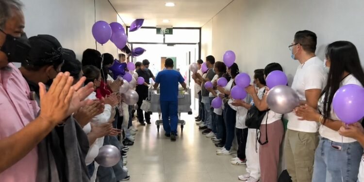 Soñaba con BTS; hoy miles despiden a una pequeña ARMY que donó sus órganos