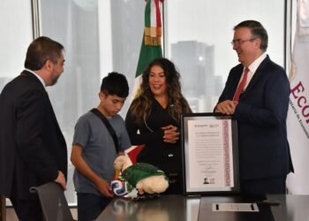 Ni Donald, ni Lucas: ahora el “Pato Merlín” quiere dejar huella… y también registrarla