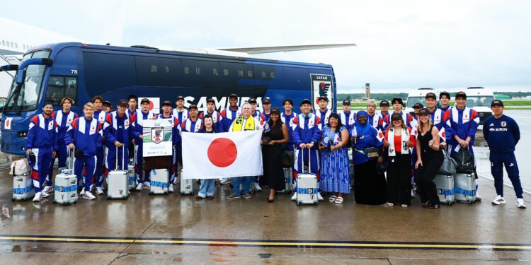 ¡Qué pena con Japón! Abandona México tras denunciar canchas en mal estado