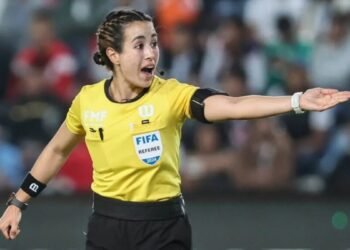 ¡Silbatazo histórico! Katia Itzel rompe la última barrera del arbitraje mexicano