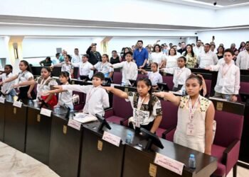 La voz de 35 niñas y niños llegó a la máxima tribuna del estado. Esto proponen