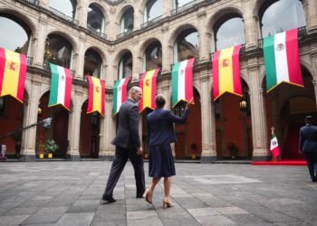 Felipe VI ya está en Palacio Nacional; así fue su recibimiento