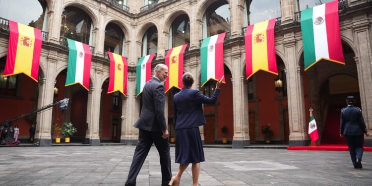 Felipe VI ya está en Palacio Nacional; así fue su recibimiento