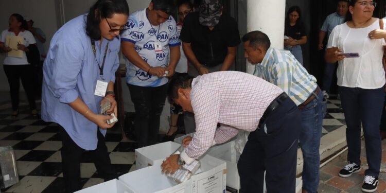 INE Campeche destruye 9 mil 343 credenciales para blindar el Padrón
