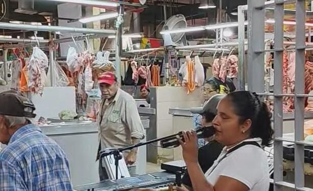 La voz abre caminos: lupita y su grupo hacen de la música un ejemplo de inclusión