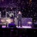 Mujer roba los reflectores en concierto de Bryndis en la Feria del Carmen 2026