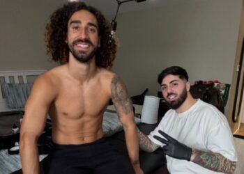De las palabras a la piel: Cucurella se tatúa a Luis de la Fuente después del mundial
