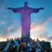 ¡Ni el Cristo Redentor los salvó! Turistas casi salen volando por los fuertes vientos