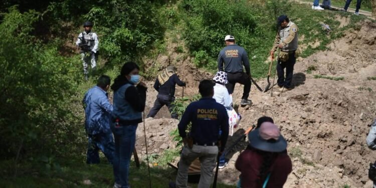 Hallan fosa clandestina en Escárcega; confirman muerte de pareja desaparecida