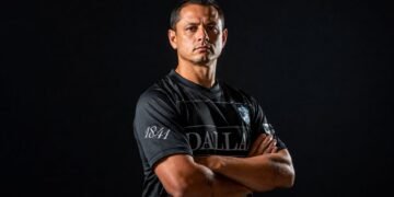 Del Manchester United al nacimiento de un club; Chicharito inicia el desafío más inusual de su carrera