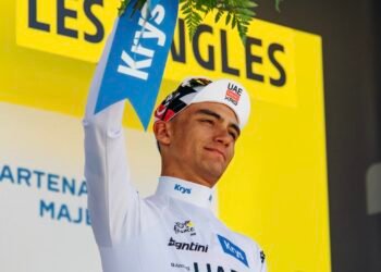 Isaac del Toro se mete entre los gigantes del Tour; ya ocupa el tercer lugar general