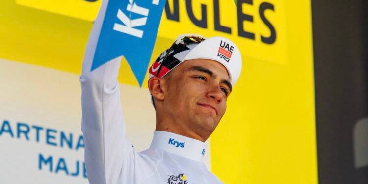 Isaac del Toro se mete entre los gigantes del Tour; ya ocupa el tercer lugar general
