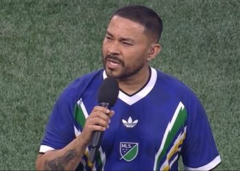 ¡Cambió el Himno! Frankie J desata la polémica en el Juego entre Liga MX y MLS