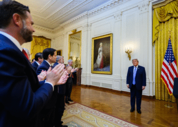“Responderemos con bombas”: Trump lanza advertencia directa a Irán