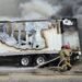 ¡Caos en la carretera! Arde tráiler y paraliza la Villahermosa–Escárcega