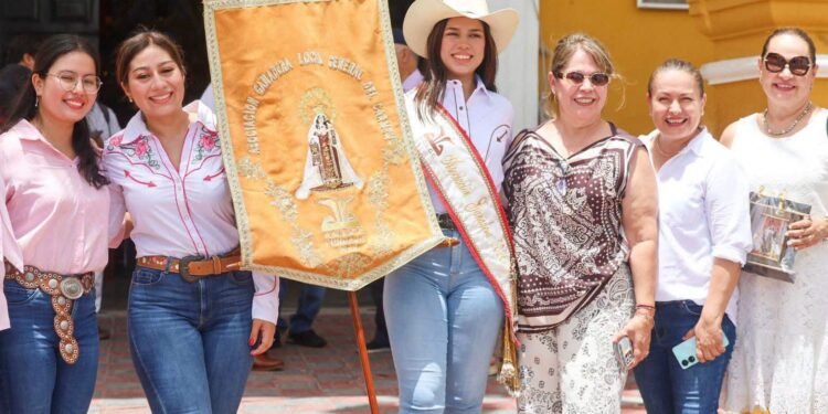 Entre tradición y devoción, la Reina Ganadera honra a la Virgen del Carmen