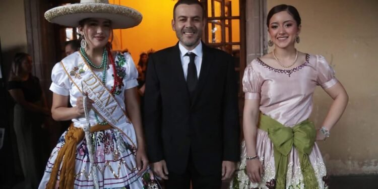 Ulises Mejía: migrantes son los grandes guardianes de la identidad de Zacatecas
