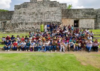 ¿Has visitado Dzibilnocac? Así descubrieron su historia 165 niñas y niños