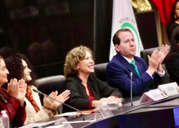 Del auto Olinia a Coatlicue: presentan avances científicos ante legisladores