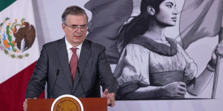 ¿Puede México ganar más mercados sin dejar el T-MEC? Ebrard responde
