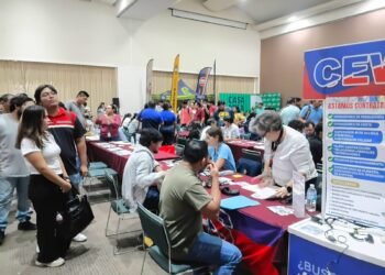 ¿Listo para encontrar trabajo? Empresas ofrecen más de 700 vacantes