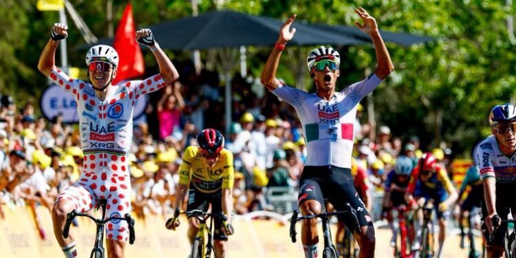 Isaac del Toro hace historia en el Tour de Francia. Así fue su memorable victoria en Barcelona