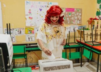 Gobernadora Layda Sansores participa en la consulta del presupuesto participativo