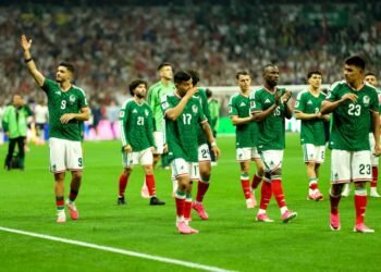 ¡Lo dieron todo! Inglaterra elimina a México en un partidazo de cinco goles en el Estadio Azteca