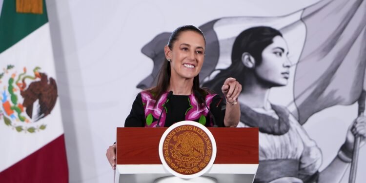 La polémica crece: Sheinbaum habla de las irregularidades en la UNAM