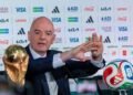 ¿Gestión desleal en la FIFA? UEFA investiga acuerdo de 20 mil millones de dólares