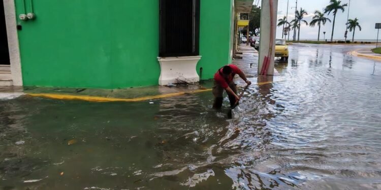 ¿Se viene más lluvia? Nueva onda tropical se acerca y Campeche resentirá sus efectos