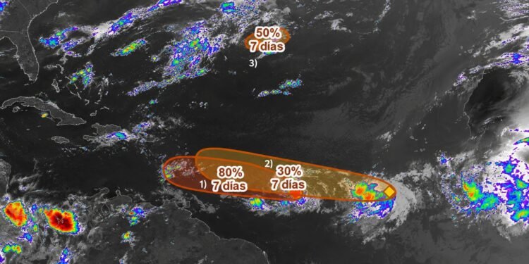 ¡Atlántico activo! Cristóbal ya es tormenta y vigilan tres disturbios; fuertes lluvias para Campeche