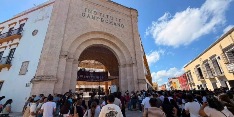 Instituto Campechano recibe a más de 850 estudiantes para el ciclo 2026-2027