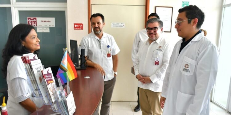 Refuerzan atención gratuita para personas que viven con VIH en Campeche