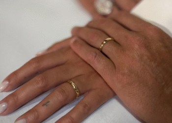 ¡Casados y en secreto! El Bicho y Georgina sorprenden al mundo