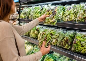 Vuelven las ensaladas: Michigan retira la recomendación de evitar la lechuga