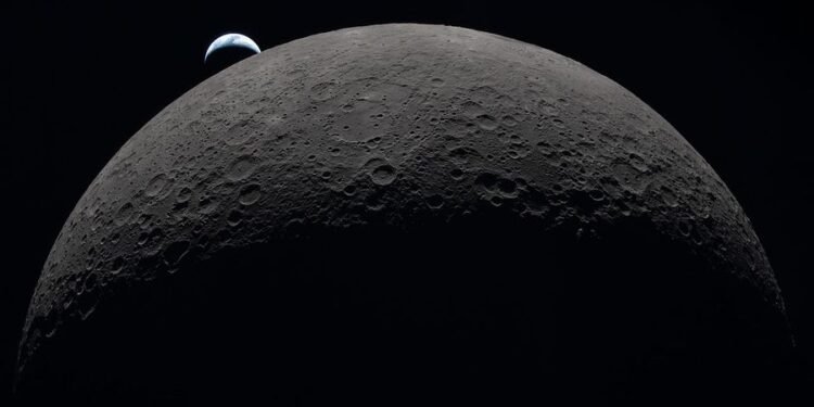 ¿Microbios en la Luna? NASA revela que algunos podrían sobrevivir en el Polo Sur