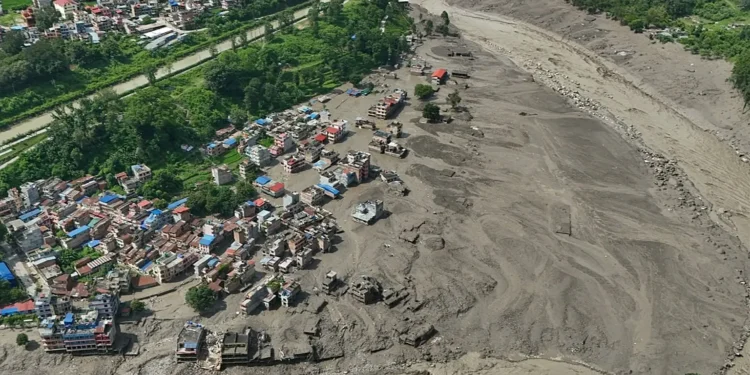 Riadas en Nepal y Tíbet dejan 95 muertos y cientos de desaparecidos