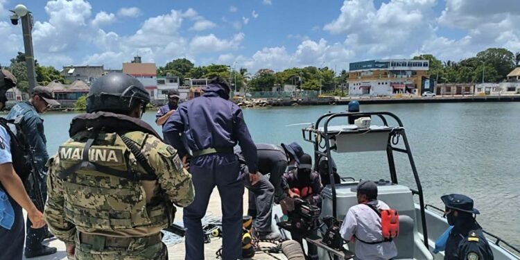 Cae lancha con equipo ilegal; así intentaban capturar pulpo