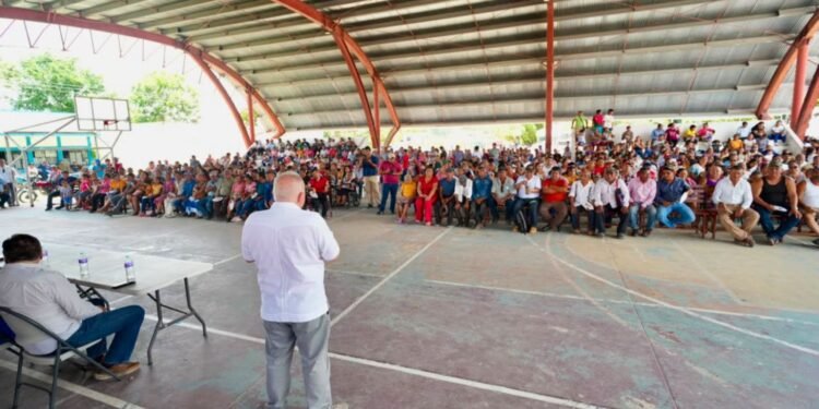 Rafa Marín va al sur de QRoo: dialoga con el PT y escucha las demandas del campo