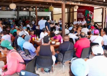 ¿Qué preocupa a quienes viven del mar? Rafa Marín escucha al sector pesquero