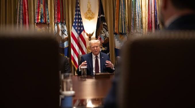 Trump reclama Ormuz: publica mapa del estrecho como “nuevo territorio” de EU