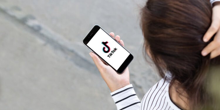 TikTok lanza alerta de ayuda contra la violencia de género en México