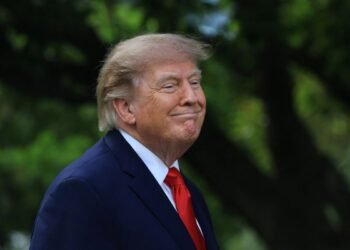 ¡Se acabó el veto! Juez devuelve a CNN, MS NOW y Politico a la Casa Blanca