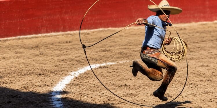 México se viste de charro: una tradición que cabalga hacia el futuro