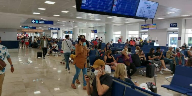 Julio turístico: México recibe 8.65 millones de viajeros internacionales